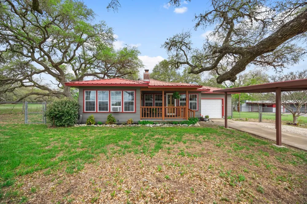 312 Gerald Drive Blanco, TX 78606