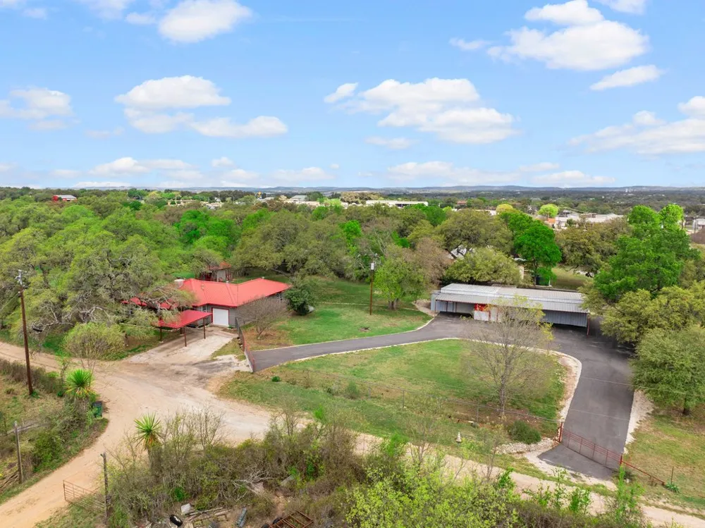 312 Gerald Drive Blanco, TX 78606