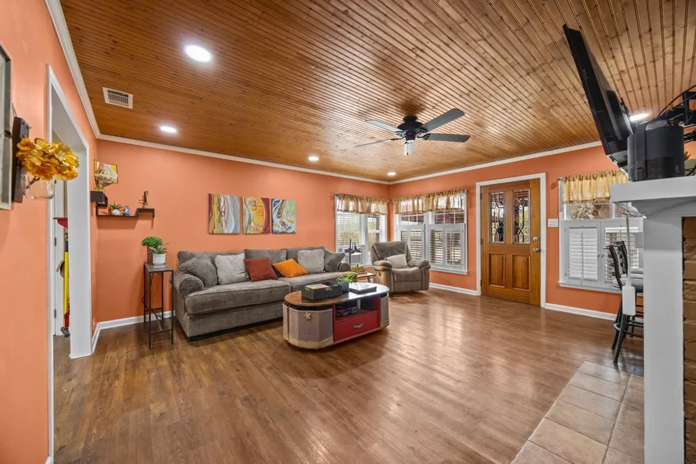 312 Gerald Drive Blanco, TX 78606