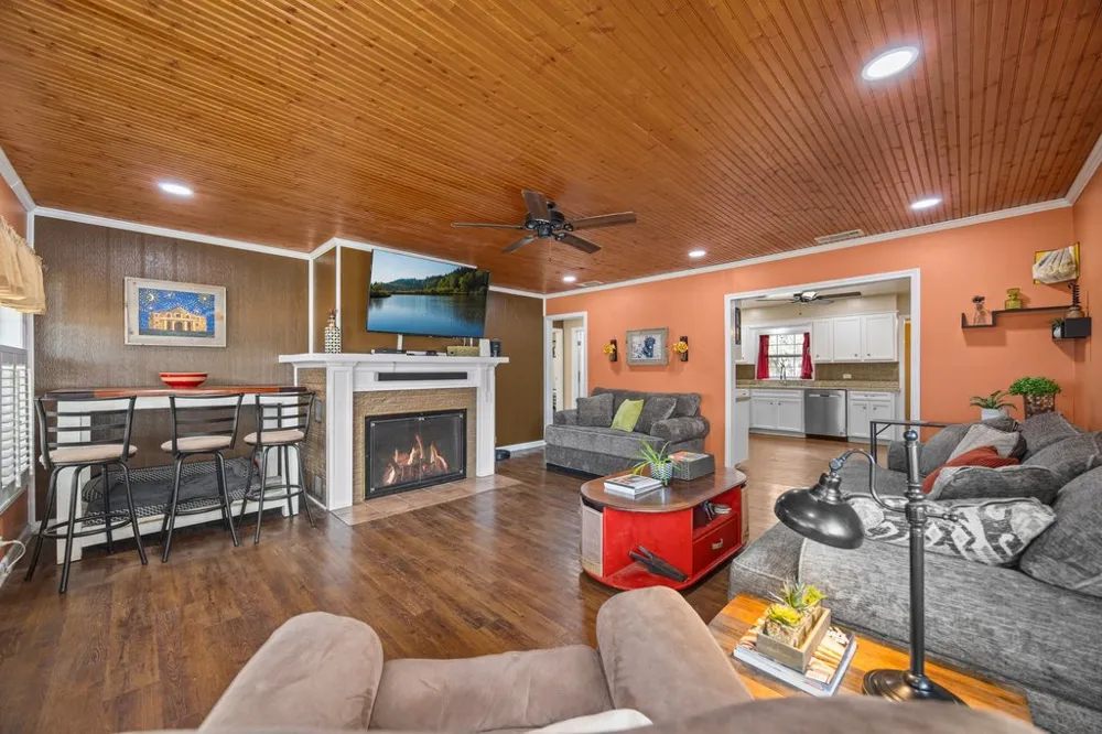 312 Gerald Drive Blanco, TX 78606