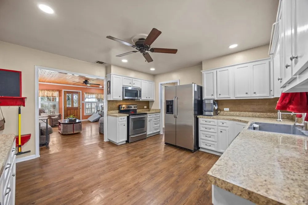 312 Gerald Drive Blanco, TX 78606