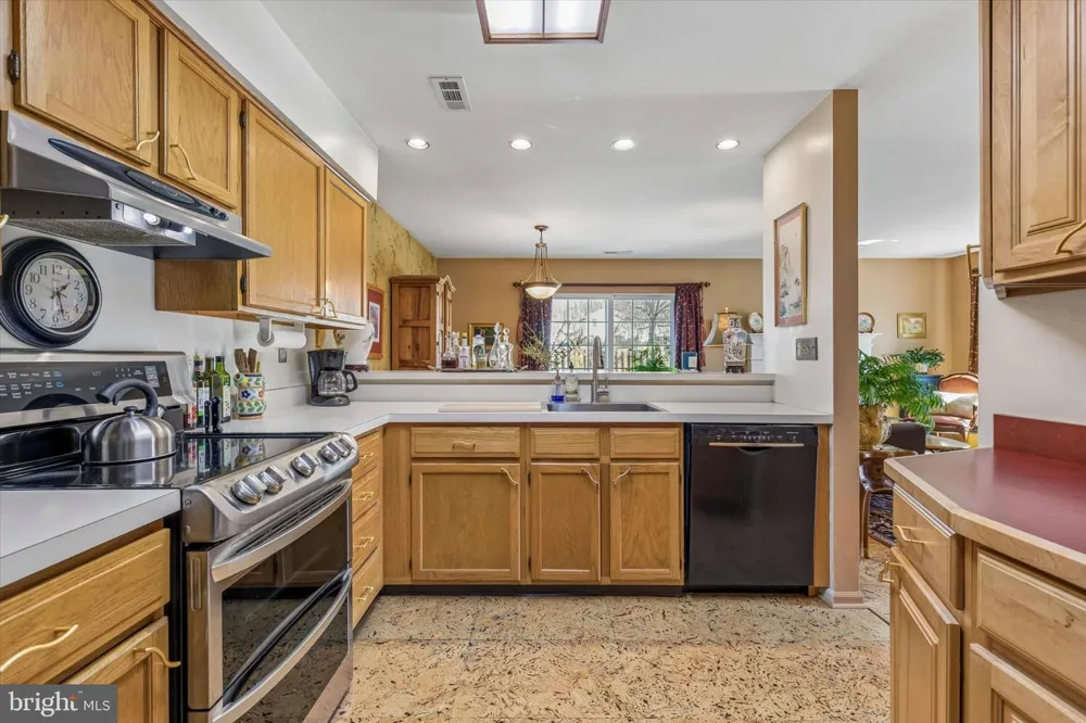 107 CAROUSEL CIRCLE Doylestown, PA 18901