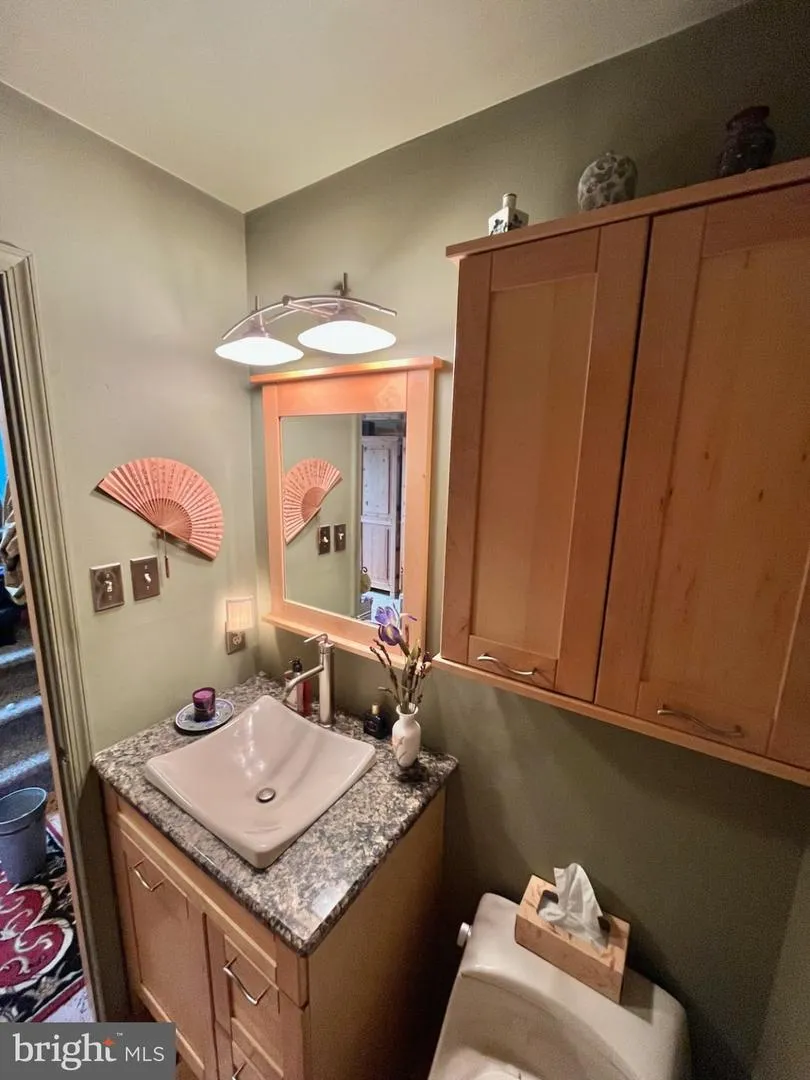 107 CAROUSEL CIRCLE Doylestown, PA 18901