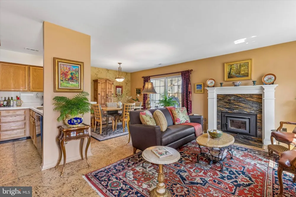 107 CAROUSEL CIRCLE Doylestown, PA 18901