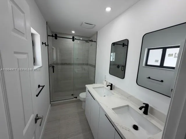 644 NW 6th Ct Hallandale Beach, FL 33009