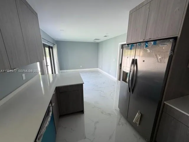 644 NW 6th Ct Hallandale Beach, FL 33009