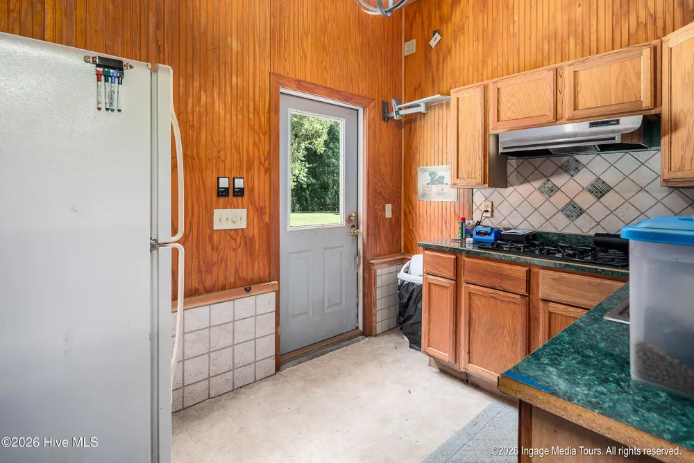 1952 Whichard Cherry Lane Road Stokes, NC 27884