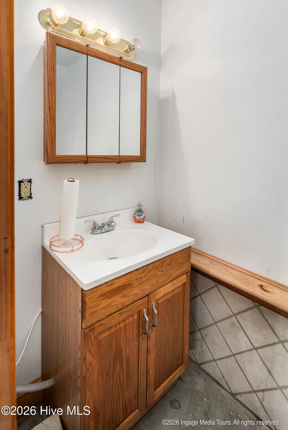 1952 Whichard Cherry Lane Road Stokes, NC 27884