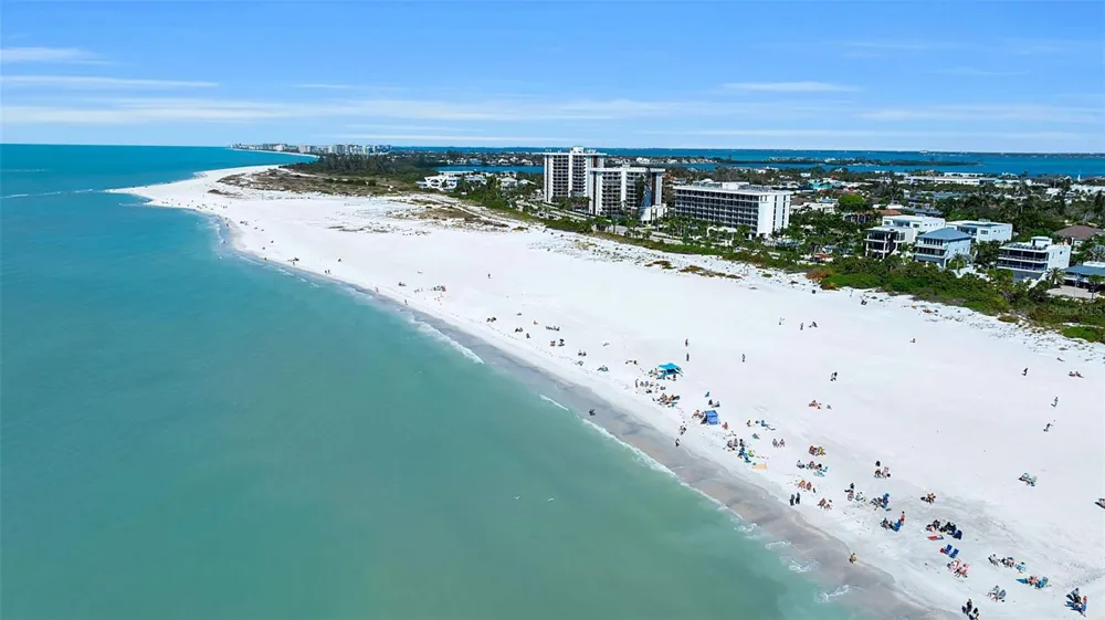 243 COOLIDGE DRIVE Sarasota, FL 34236