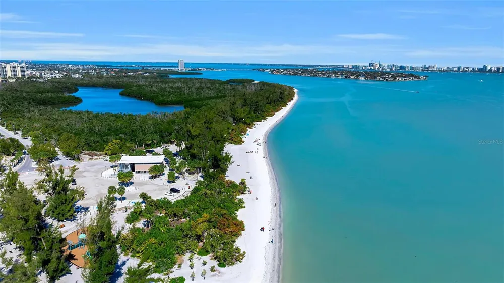 243 COOLIDGE DRIVE Sarasota, FL 34236