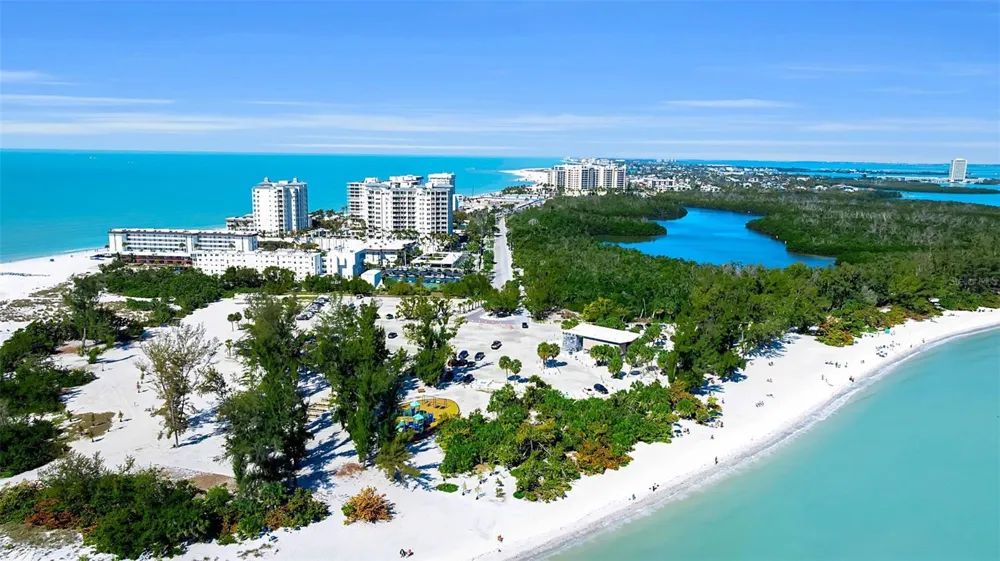 243 COOLIDGE DRIVE Sarasota, FL 34236
