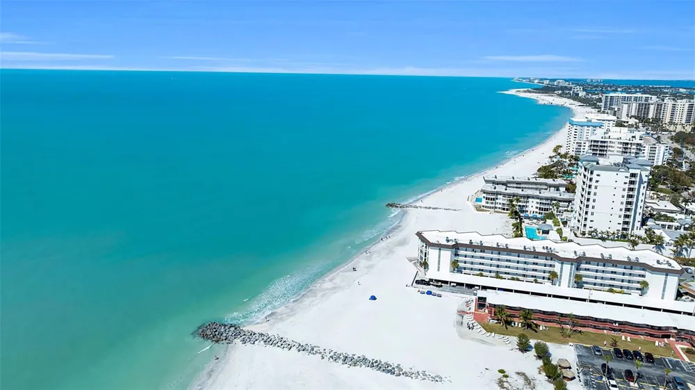 243 COOLIDGE DRIVE Sarasota, FL 34236