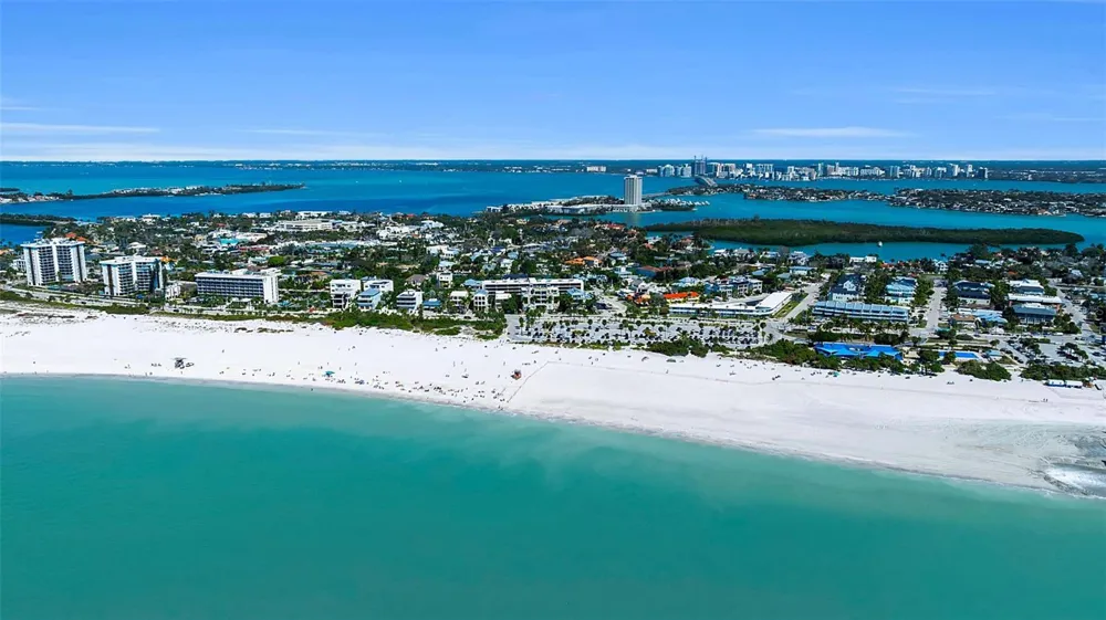 243 COOLIDGE DRIVE Sarasota, FL 34236