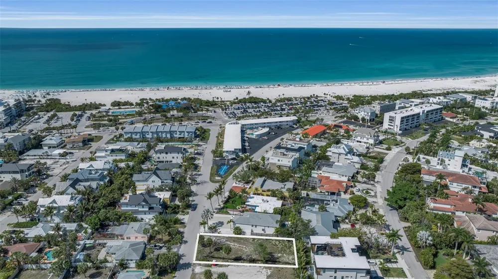 243 COOLIDGE DRIVE Sarasota, FL 34236