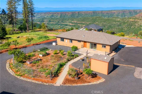 6092 Cliff Drive