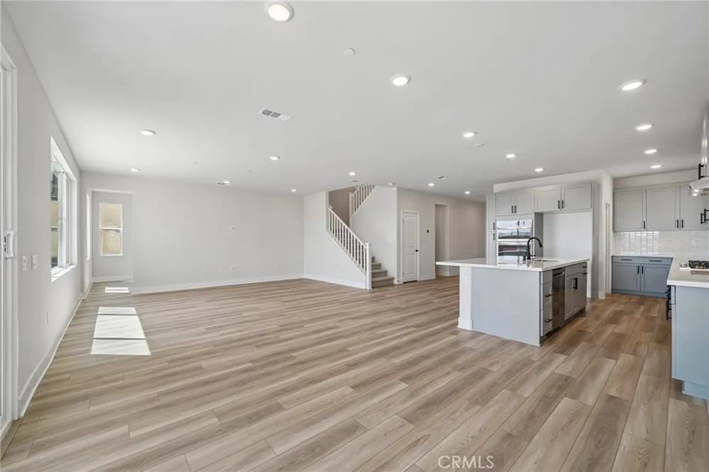 8521 Tamarack Avenue Chino, CA 91708