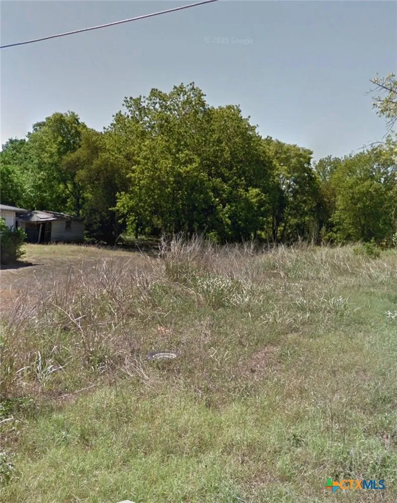 737 Newton Avenue Seguin, TX 78155
