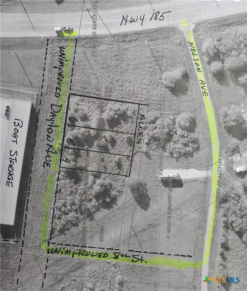 808 W Dayton Avenue Seadrift, TX 77983