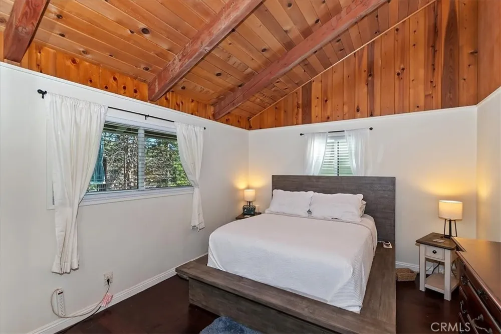 2452 Spring Running Springs, CA 92382