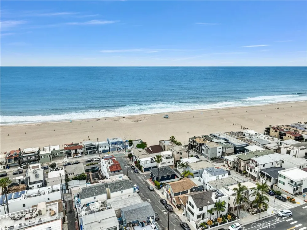 121 35th Hermosa Beach, CA 90254