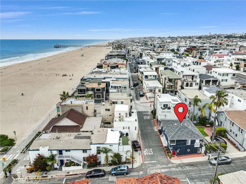 121 35th Hermosa Beach, CA 90254