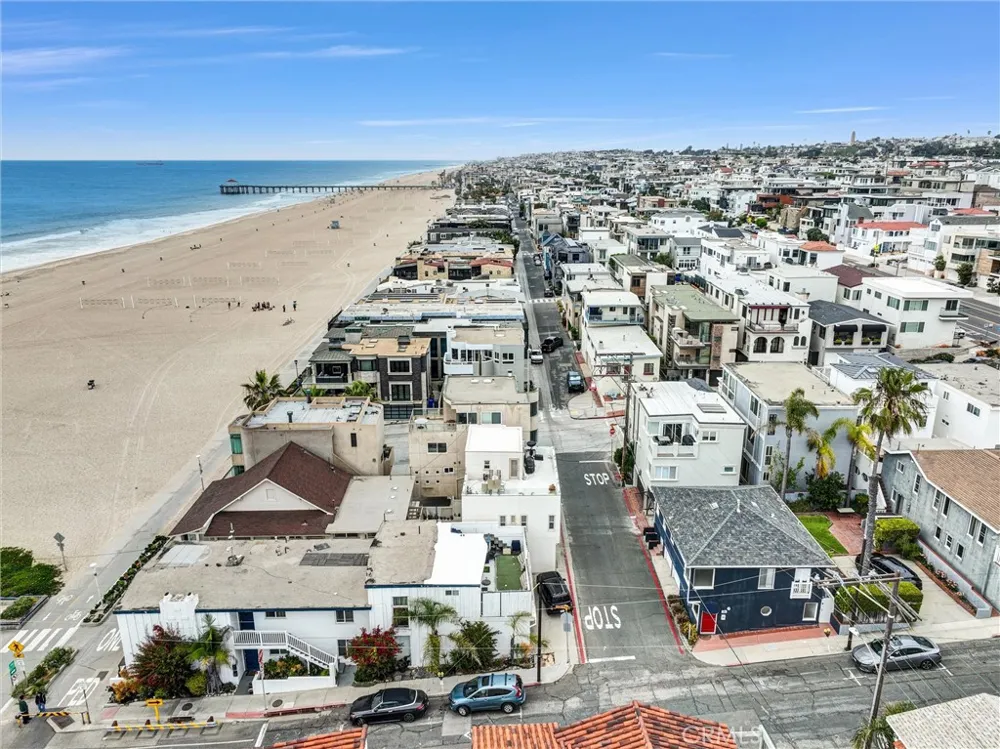 121 35th Hermosa Beach, CA 90254