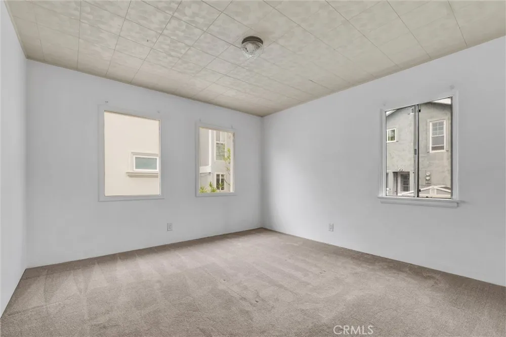 121 35th Hermosa Beach, CA 90254