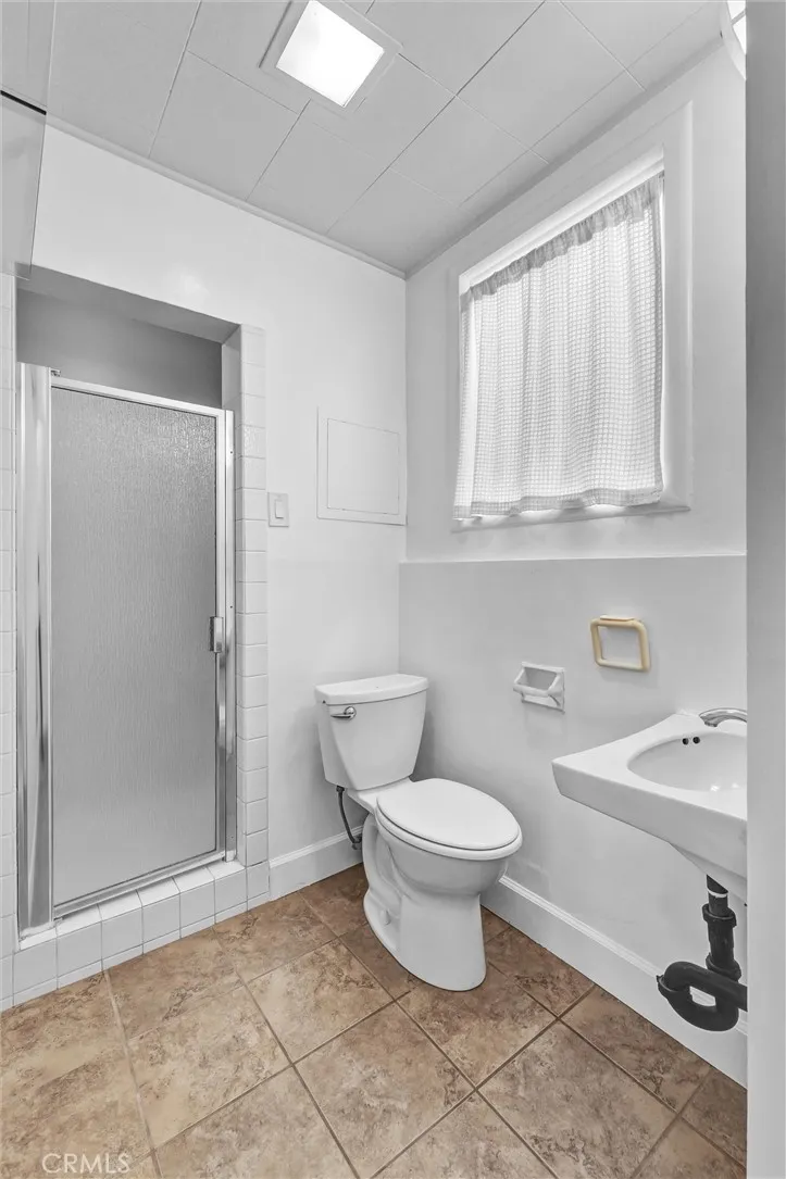 121 35th Hermosa Beach, CA 90254