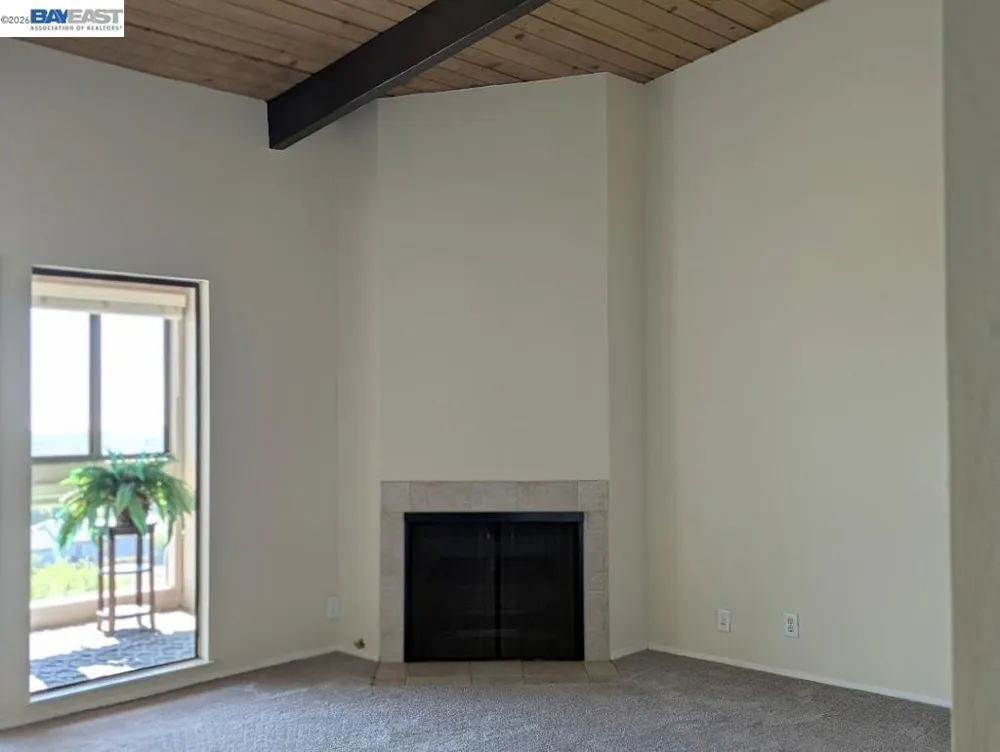 19100 Crest Ave #24 Castro Valley, CA 94546