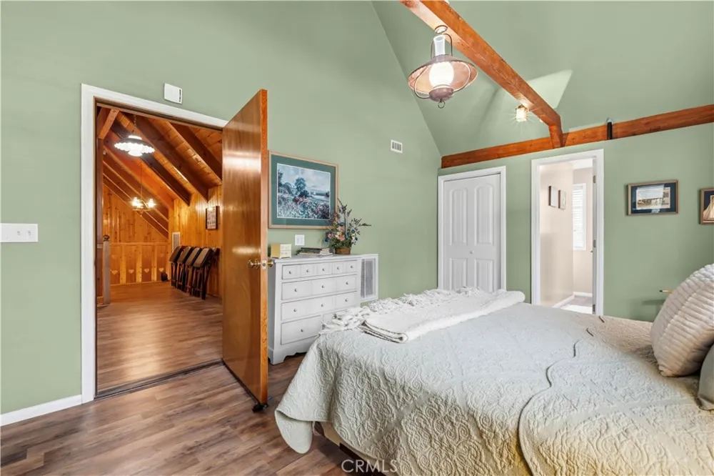 5375 Chaumont Wrightwood, CA 92397