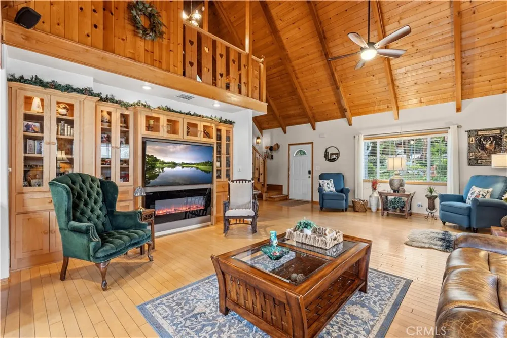 5375 Chaumont Wrightwood, CA 92397