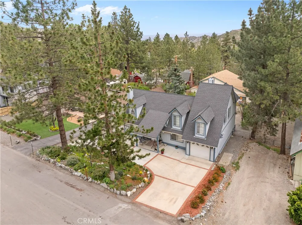 5375 Chaumont Wrightwood, CA 92397