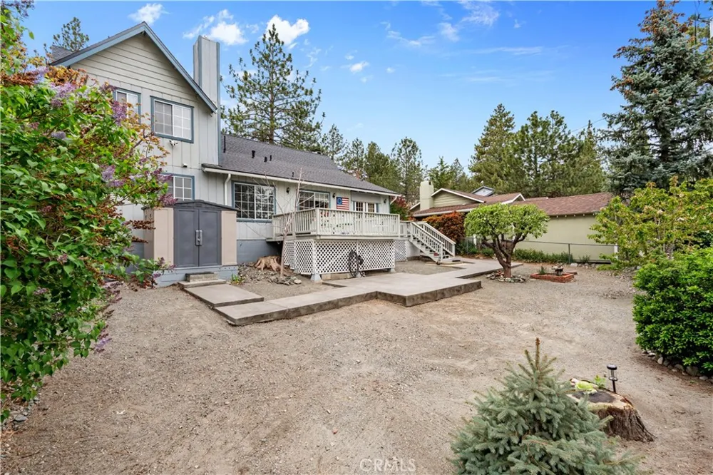 5375 Chaumont Wrightwood, CA 92397