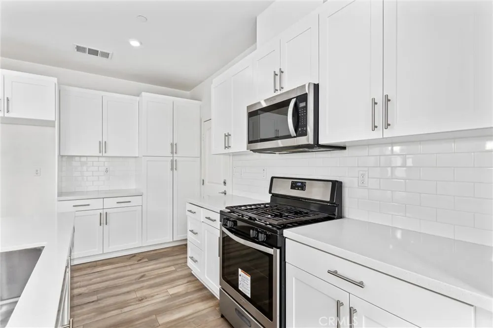 1956 S Hartford Place San Bernardino, CA 92408