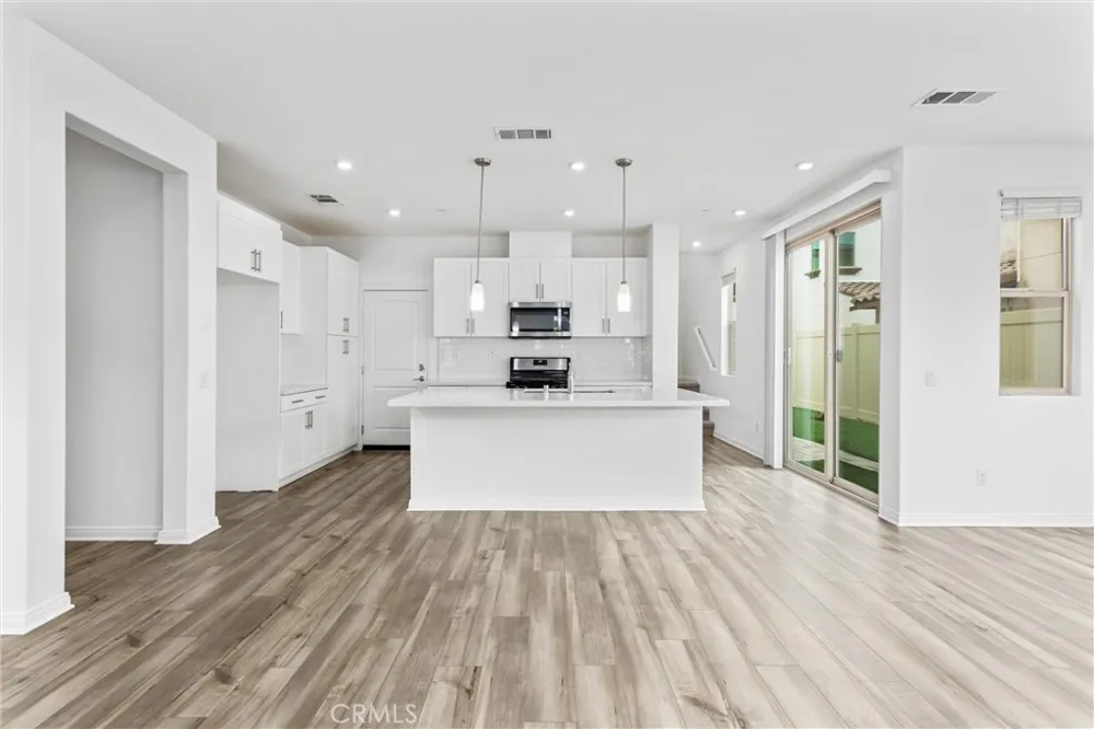 1956 S Hartford Place San Bernardino, CA 92408
