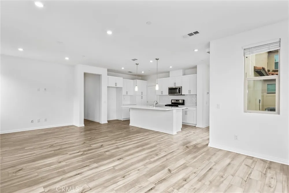 1956 S Hartford Place San Bernardino, CA 92408