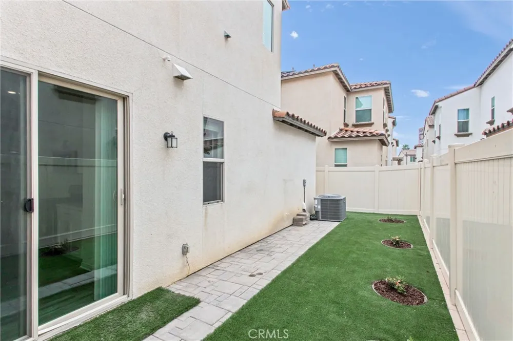 1956 S Hartford Place San Bernardino, CA 92408