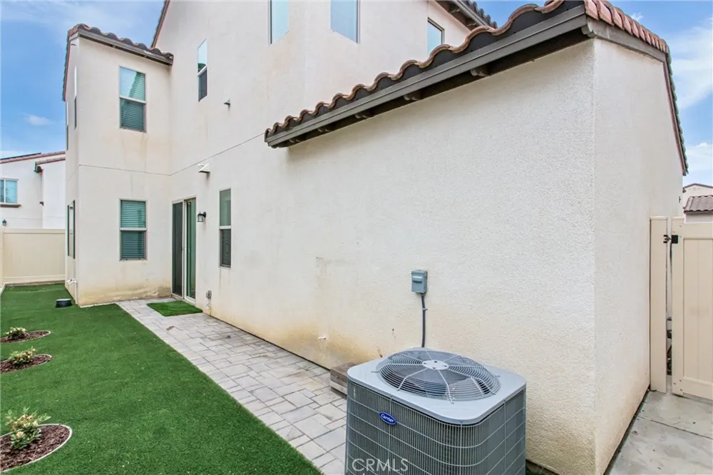1956 S Hartford Place San Bernardino, CA 92408