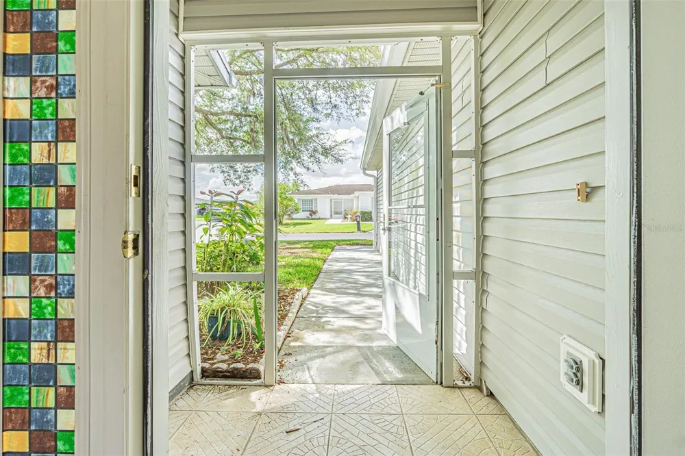 11204 COREY PAVIN LANE San Antonio, FL 33576