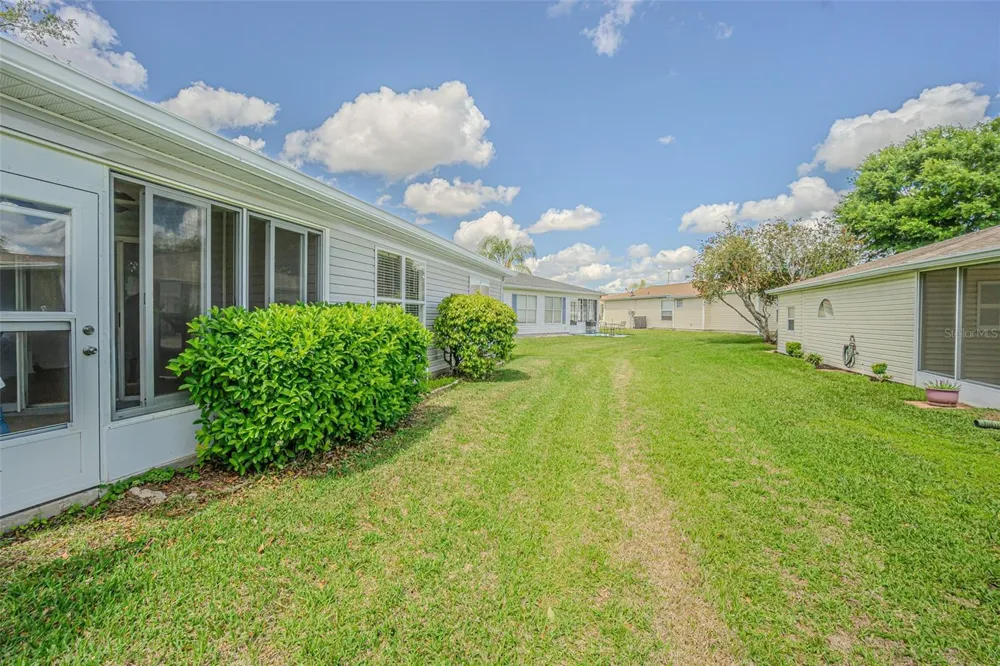 11204 COREY PAVIN LANE San Antonio, FL 33576