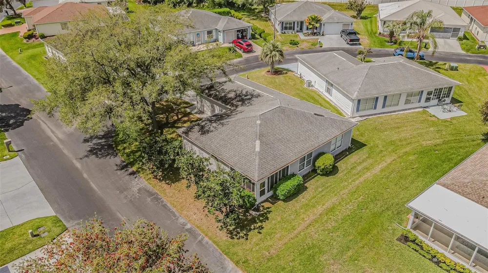 11204 COREY PAVIN LANE San Antonio, FL 33576