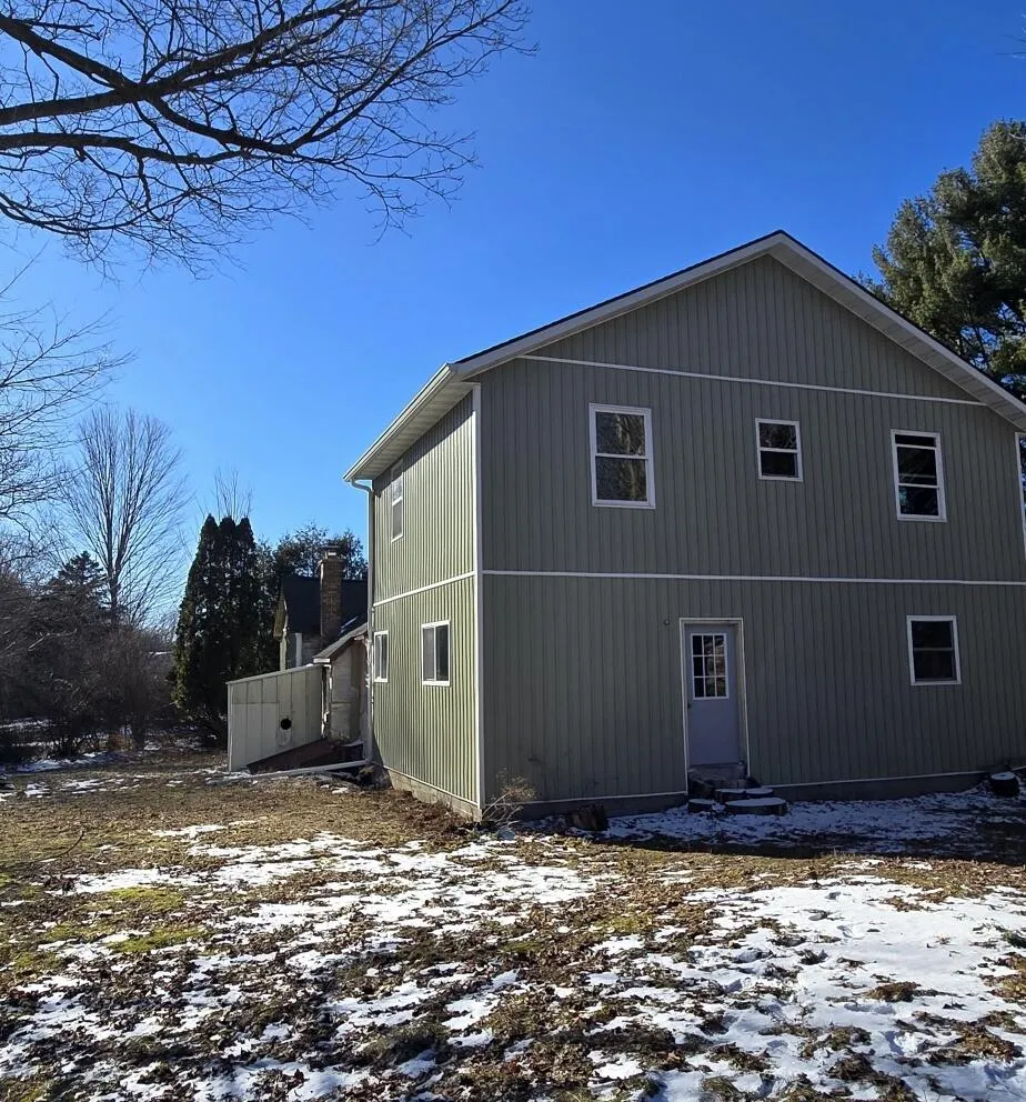 6883 62nd Street Geneva Township, MI 49090