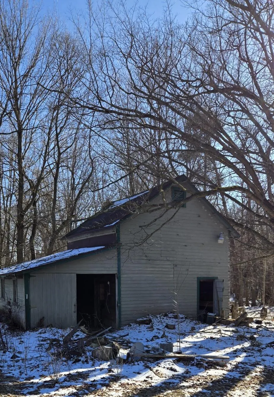 6883 62nd Street Geneva Township, MI 49090