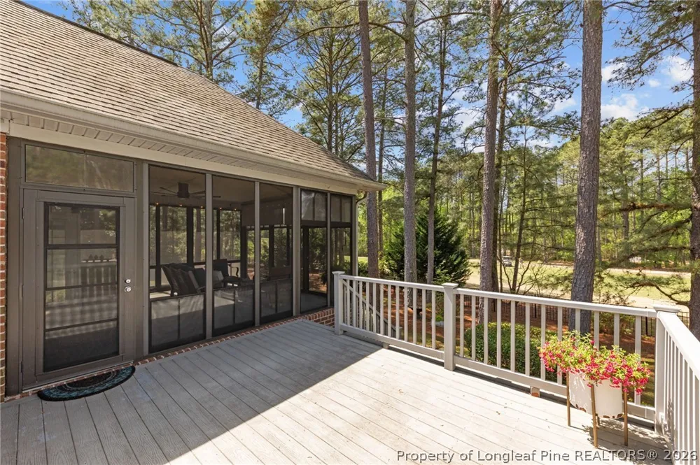30180 E Lake Road Wagram, NC 28396