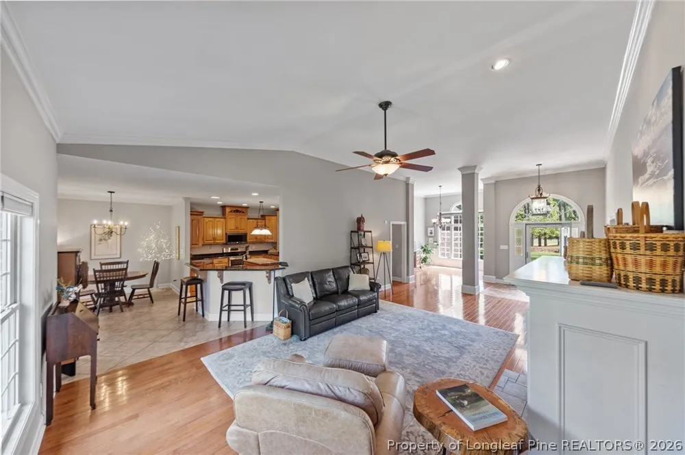 30180 E Lake Road Wagram, NC 28396