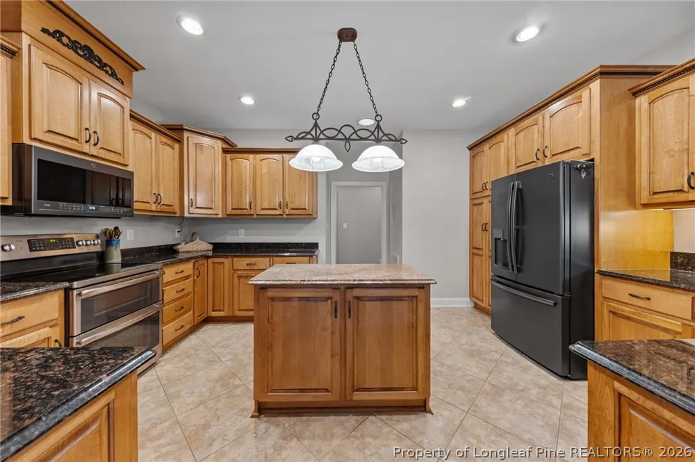 30180 E Lake Road Wagram, NC 28396