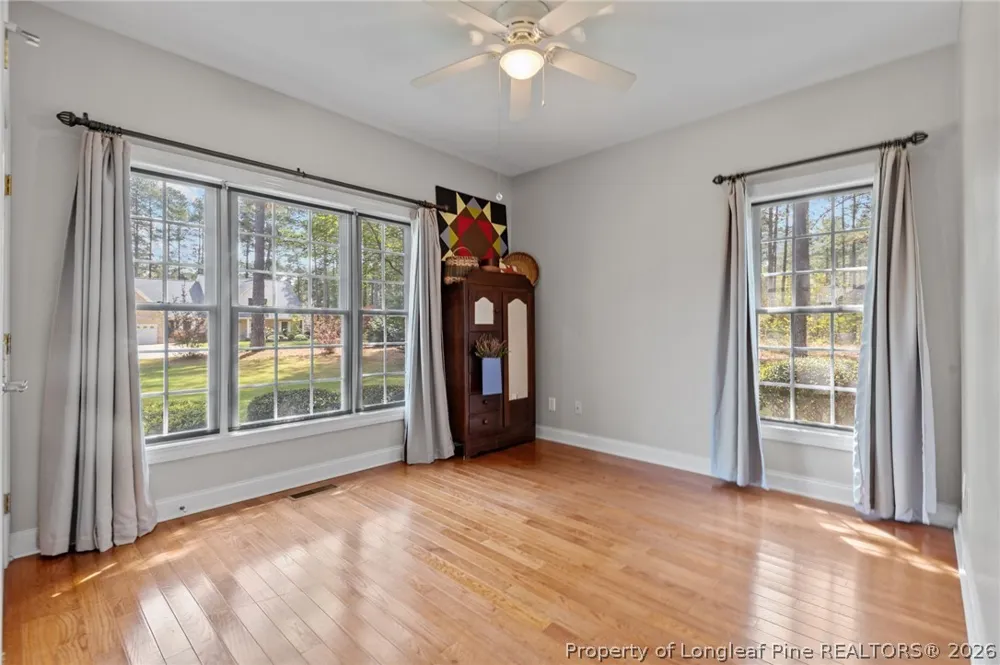 30180 E Lake Road Wagram, NC 28396