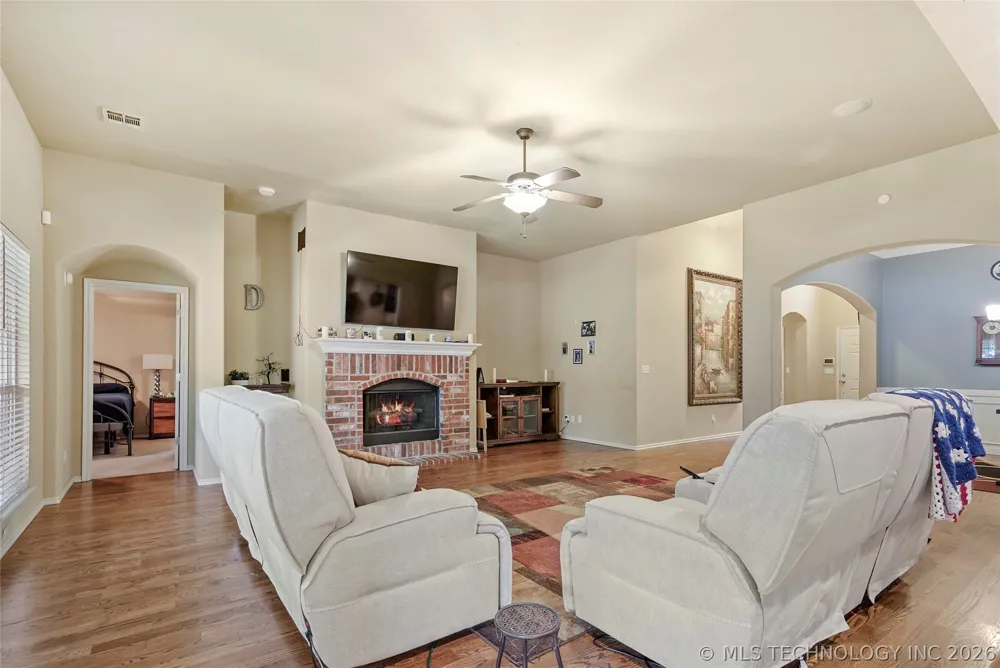 20230 E 50th Place Broken Arrow, OK 74014