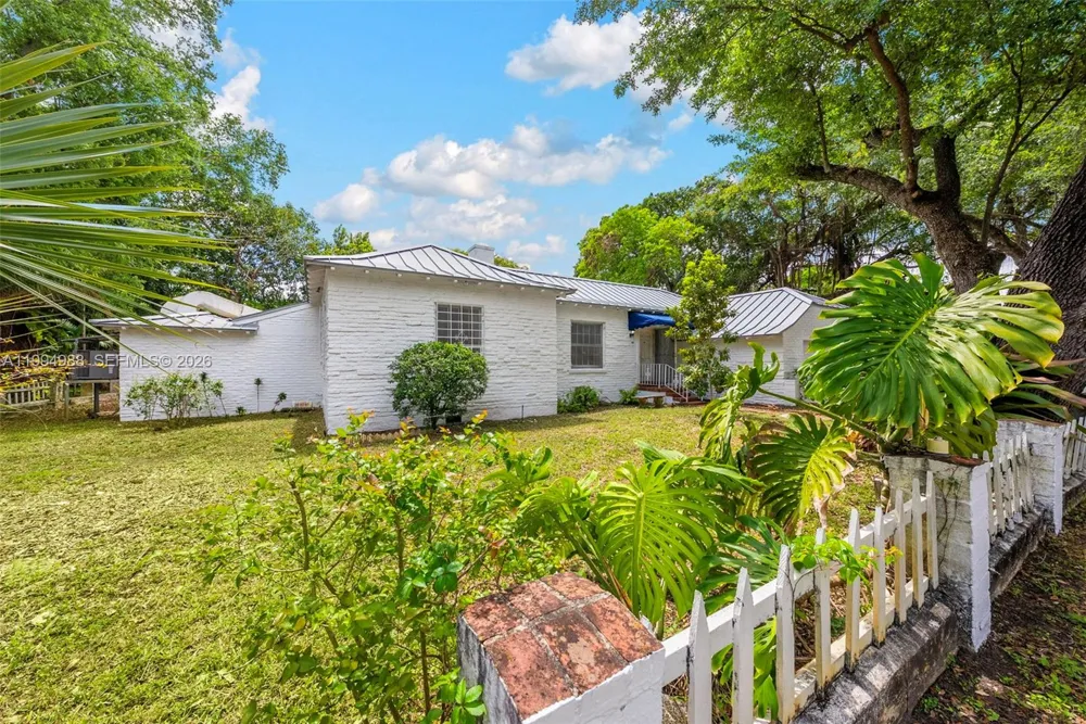 140 NE 95th St Miami Shores, FL 33138