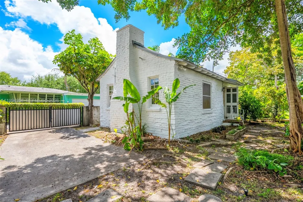 140 NE 95th St Miami Shores, FL 33138